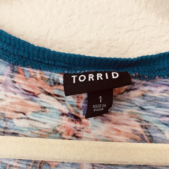 Torrid Shirt Womens Size 1X Floral Teal Peplum Cropped - Picture 6 of 9